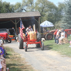 2013 Threshing Bee and Antique Equipment Show Pictures, rj